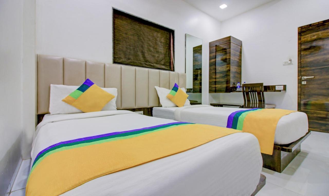 Hotel Magnet Terminal-2 มุมไบ ภายนอก รูปภาพ